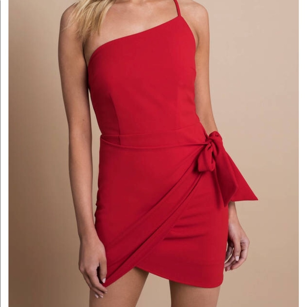Tobi one shoulder red dress